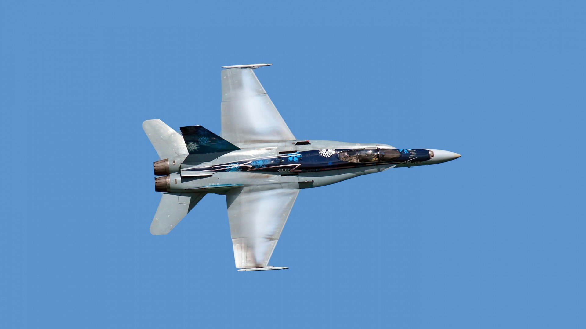 九游官网pc-保龄球公开赛：精准滚动制胜，保龄球现场