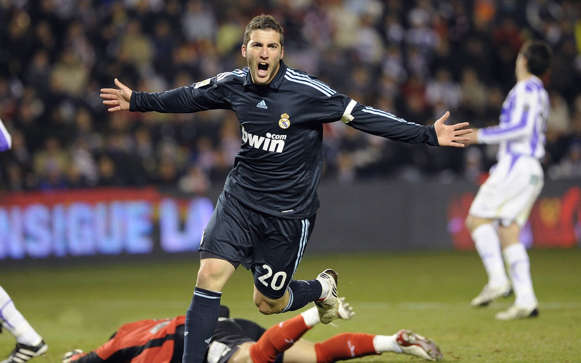 九游娱乐(jiuyou)官方网站-国际足联加强对裁判培训，提升执法一致性与专业性，2021足球裁判员培训报名